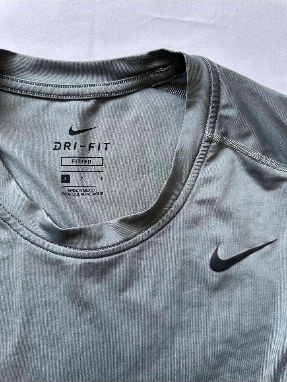 Nike Men’s Long Sleeve Dri-FIT Grey Shirt